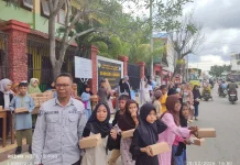Ratusan Siswa SDN 4 Baubau Berbagi Takjil