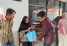 BRI Baubau Kembali Membagikan Paket Sembako dan Buka Puasa Bersama