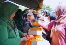 Bantu Masyarakat Peroleh Sembako Murah, Kodim 1413 Buton Gelar Bazar Ramadan