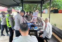 Dokkes Goes Office Pastikan Kesehatan Personel Polres Baubau Prima