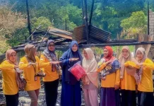 TP PKK Buton Tengah Salurkan Bantuan Korban Kebakaran