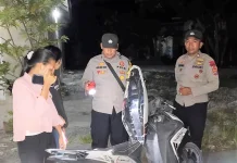 Polsek Siompu Gelar Patroli Malam, Sasar Pemeriksaan Senjata Tajam