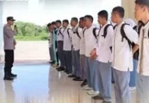 Siswa SMAN 1 Kulisusu Antusias Kenali Tugas Polisi