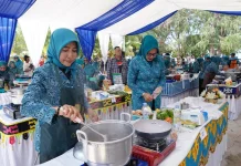 PKK Baubau Tampil Kreatif di Lomba Masak HUT Sultra 2026