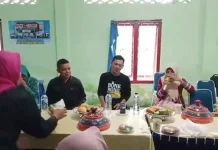 Tangis Haru Iringi Pisah Sambut Lurah Bone-Bone