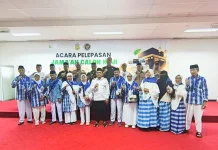 Jamaah Calon Haji Buton Resmi Dilepas menuju Tanah Suci