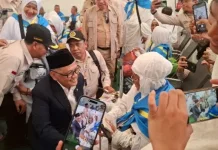 Menhaj Pimpin Kedatangan Amirulhaj Gelombang Kedua di Arab Saudi
