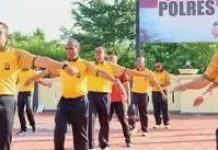 Bangun Soliditas Polres Butur Olahraga Bersama Bhayangkari