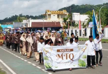 Pemkab Buton Semarakkan Pawai Ta’aruf dan Mobil Hias MTQ Sultra