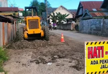 Pemkot Baubau Perbaiki Jalan Rau Respon Keluhan Warga