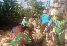 Satgas TMMD Kebut Pembangunan Talud Jalan di Lasalimu Selatan