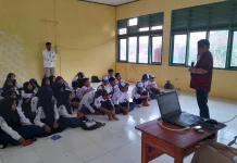 Klien Bapas Baubau jadi Duta Konservasi di SMP Satu Atap Melai One