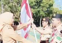 Wawali Baubau Tekankan Disiplin ASN, Lepas Kontingen Pramuka ke Jamnas XII