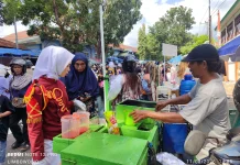 GJI Jadi Berkah, UMKM Baubau Raup Untung dari Jualan Pentol Telur