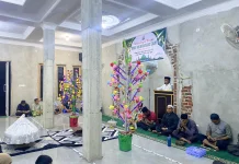 Warga Bukit Memory Peringati Maulid Nabi, Dua Male Hiasi Masjid