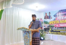 Hadiri Pesta Adat La Uwa, Bupati Buton Catat Kebutuhan Masyarakat Wasaga