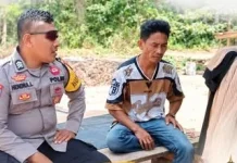 Bhabinkamtibmas Polsek Kulisusu Ingatkan Warga Soal Miras hingga Karhutla