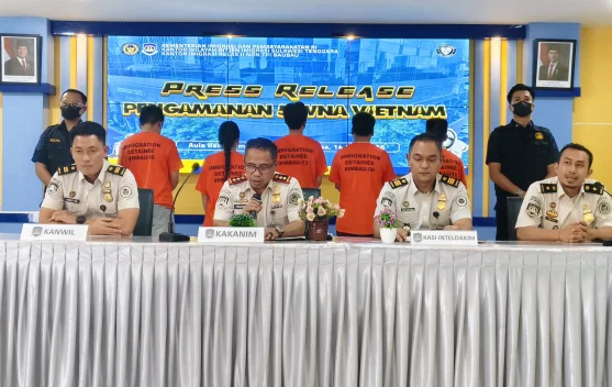 Imigrasi Baubau Amankan Lima WN Vietnam, Diduga Terkait Penyelundupan Manusia