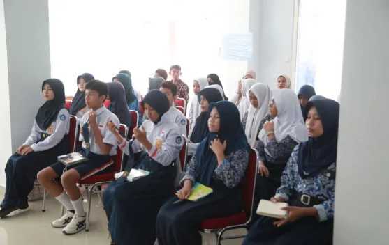 Bupati Buton Dorong Pelajar jadi SDM Cerdas lewat Literasi