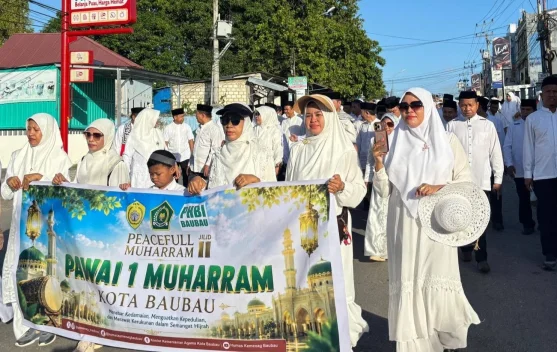 Ribuan Warga Meriahkan Pawai Damai Muharram di Baubau