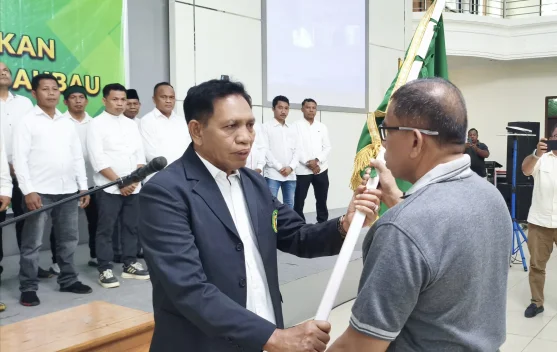 Pengurus Baru ASKOT PSSI Baubau Dikukuhkan, Pemkot Dorong Pembinaan Usia Dini