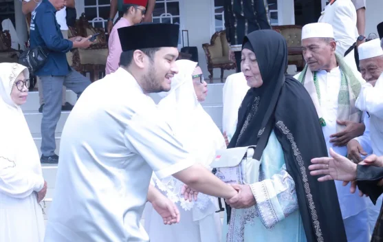 Bupati Buton Sambut Kepulangan Jamaah Haji, Harap Membawa Perubahan Positif