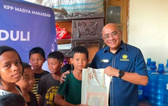 KPP Madya Makassar Tutup Rangkaian Hari Pajak dengan Bakti Sosial