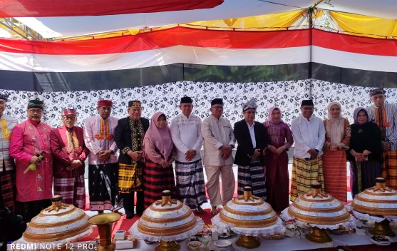 Dirjen Migas Laode Sulaeman Gelar Maulid Nabi Bersama Warga Baubau