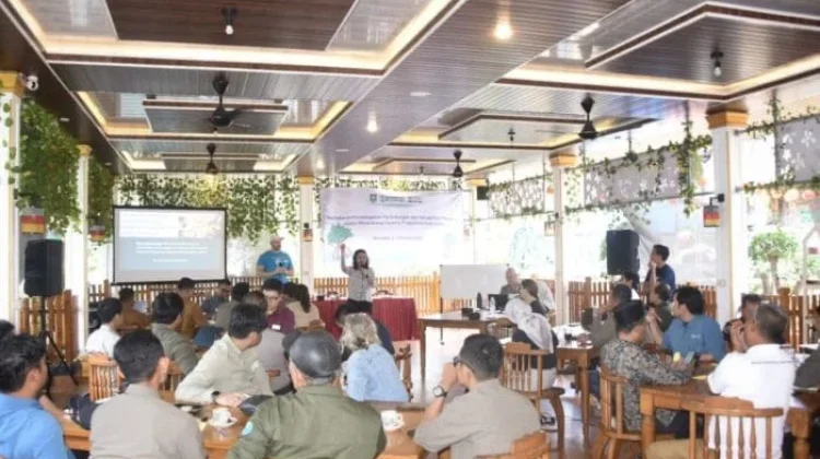 Interpreter Polbeng Sukses Kawal Diskusi Internasional