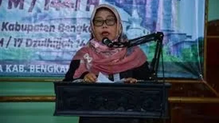 Bupati Bengkalis Sampaikan Duka Wafatnya Hj Umi Kalsum