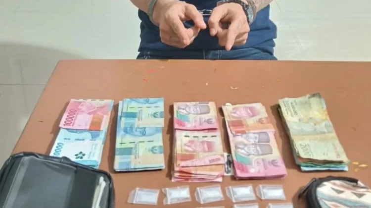 Polsek Mandau Ringkus Pengedar Sabu