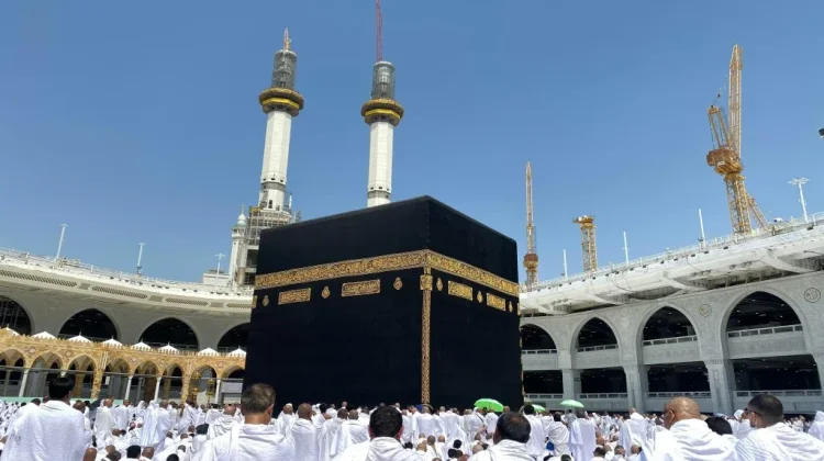 Arab Saudi Terbitkan Pedoman Baru Bagi Jemaah Umrah Ramadhan 1447 H