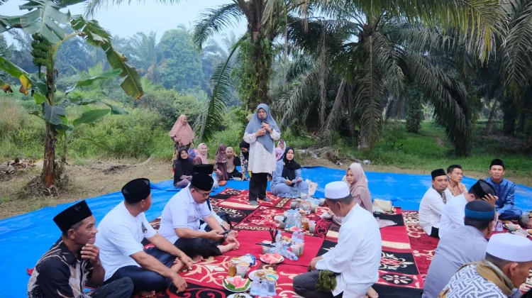Bupati Siak Safari Ramadan Kunjungi Kampung Buantan