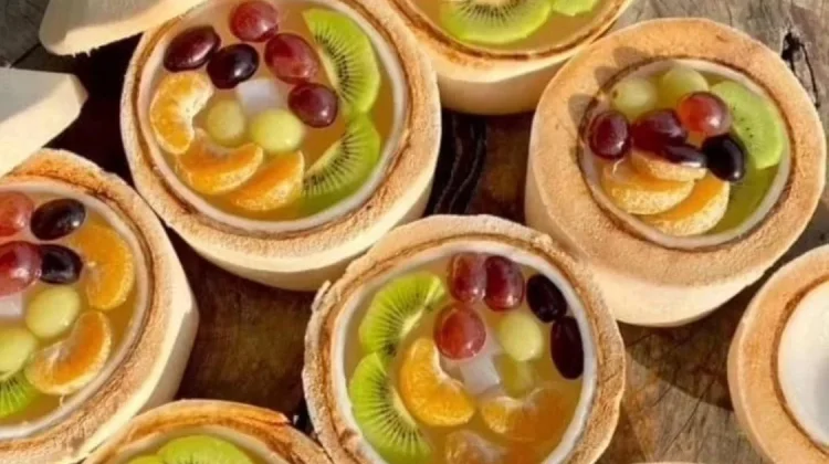 Membuat Kelapa Jelly Segar untuk Berbuka