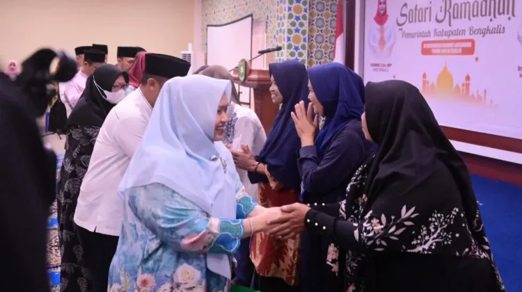 Safari Ramadan di Bandar Laksamana, Bupati Kasmarni Pererat Sinergi dengan Masyar