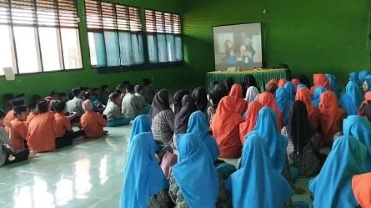 MTsN 3 Bengkalis Tanamkan Nilai Keteladanan Melalui Pemutaran Kisah Nabi