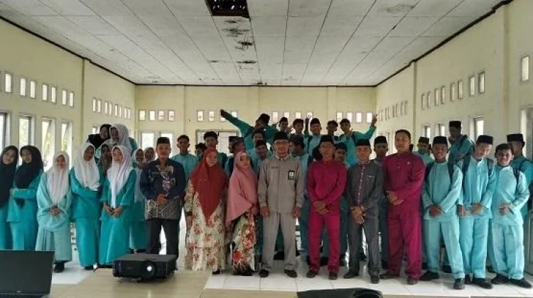 Siswa SMKN 1 Bantan Mendapat Pembekalan Hadapi Tantangan Zaman
