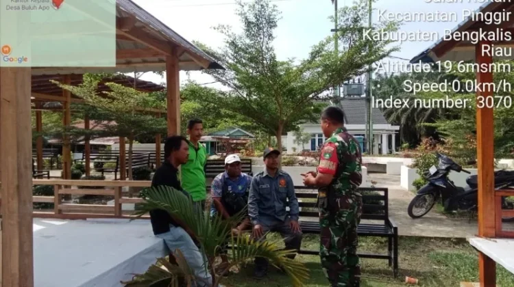 Koptu Ade Kurniawan Sosialisasikan Nilai Pancasila Kepada Warga