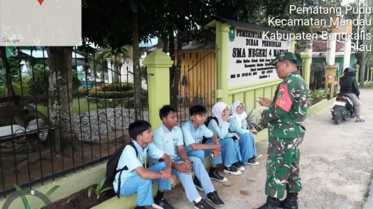 Serma N.Saragih Sosialisasi Nilai Pancasila Kepada Siswa Sekolah