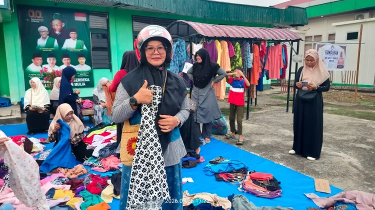 Bazar MAN 1 Bengkalis Tawarkan Pakaian Layak Pakai dengan Harga Serba Dua Ribu