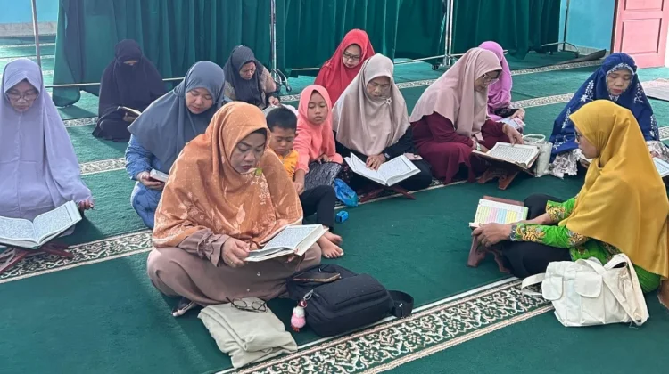 PD Salimah Bengkalis Gelar Al Yaum Ma’ Alquran, serta Santuni Anak Yatim dan Dhuafa