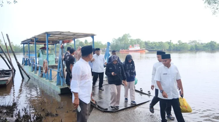 Bupati Siak Soroti Kampung Dikelilingi Perusahaan Besar