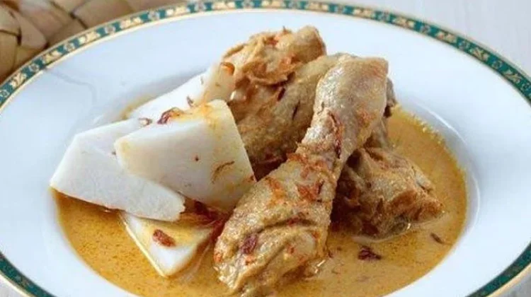 Cara Membuat Opor Ayam Lebaran Praktis