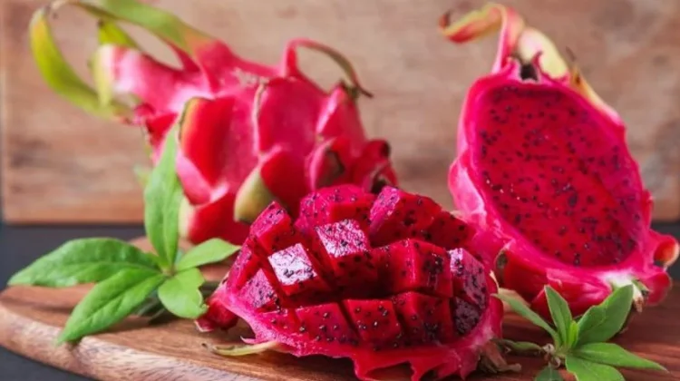 Manfaat Buah Naga untuk Kesehatan: Superfood Tropis yang Kaya Nutrisi