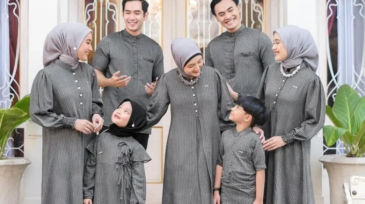 Alaaab Orang Indonesia Suka Baju Seragam saat Lebaran