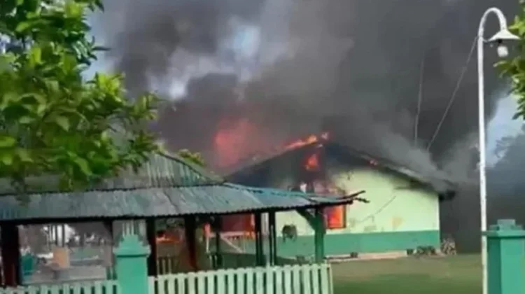 Kantor Koramil Mempura Siak Terbakar