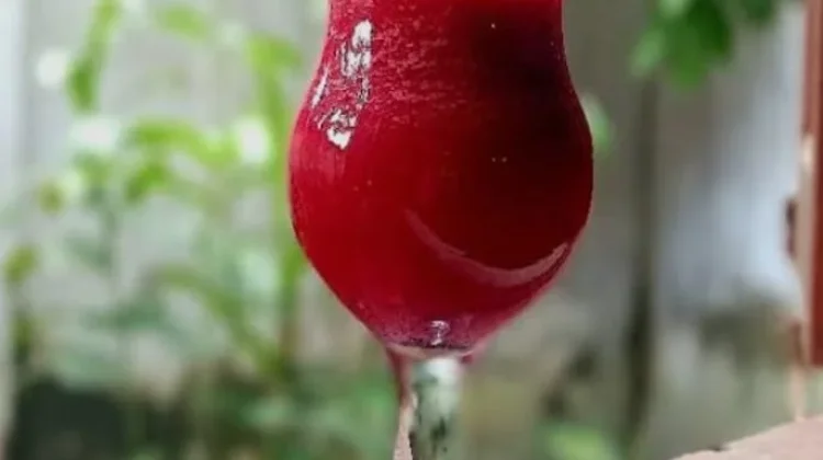 Jus Kombinasi Naga Wortel Tomat Segar dan Bergizi