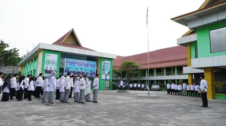 ASN Kanwil Kemenag Riau Diminta Fokus dan Profesional Pasca Libur Idul Fitri dan Ny