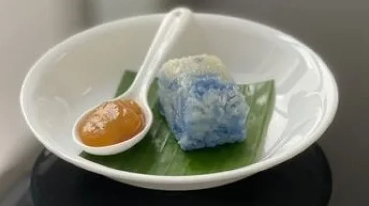 Pulut Tai Tai, Kue Peranakan Cantik dengan Srikaya Manis