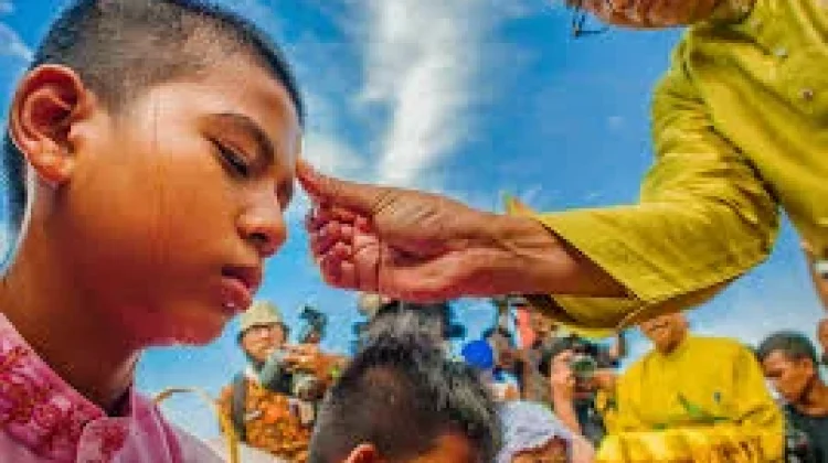 Tradisi Mandi Belimau Adat Melayu Riau